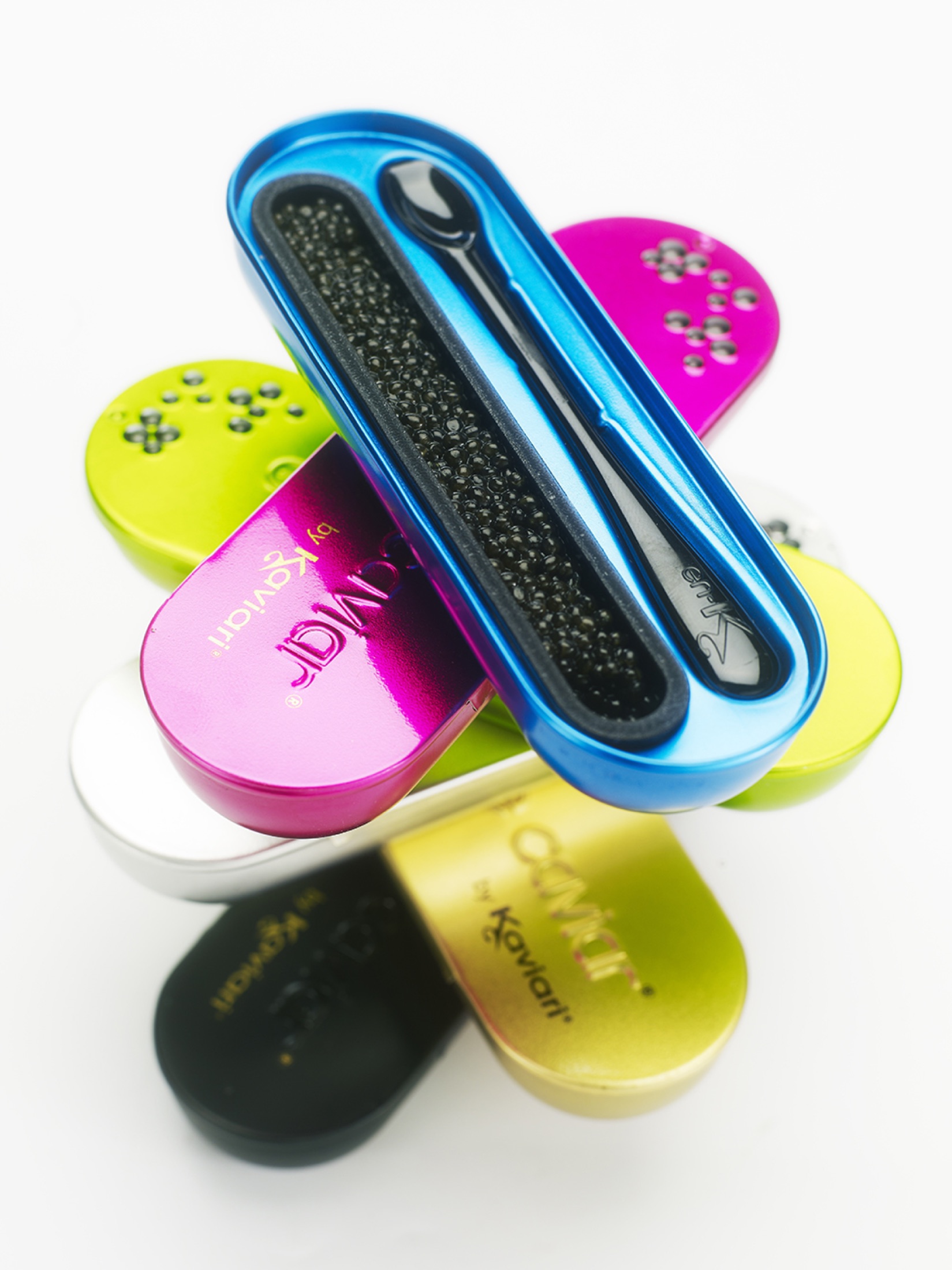 Packshot de caviar Kaviari par Julien Bouvier, photographe culinaire à Lyon