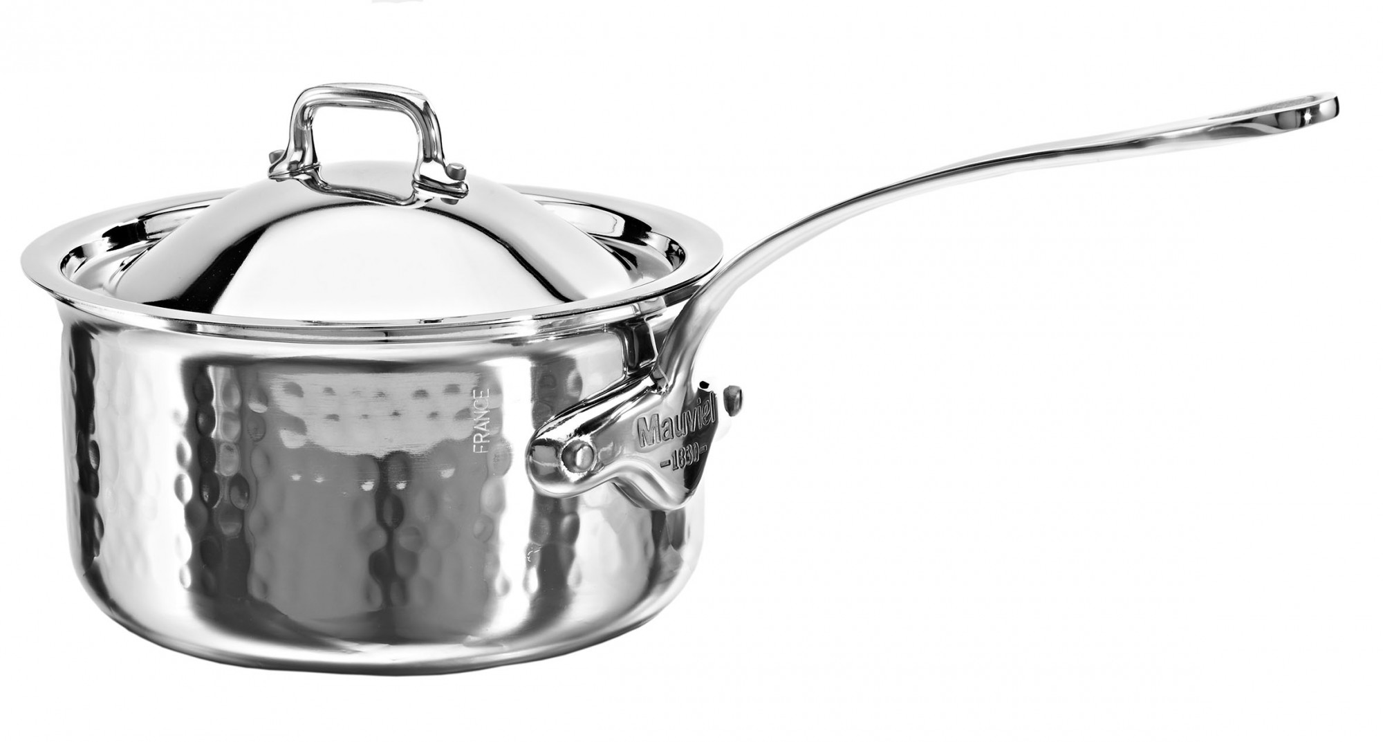 Casserole en cuivre Mauviel, packshot en studio à Lyon par Julien Bouvier