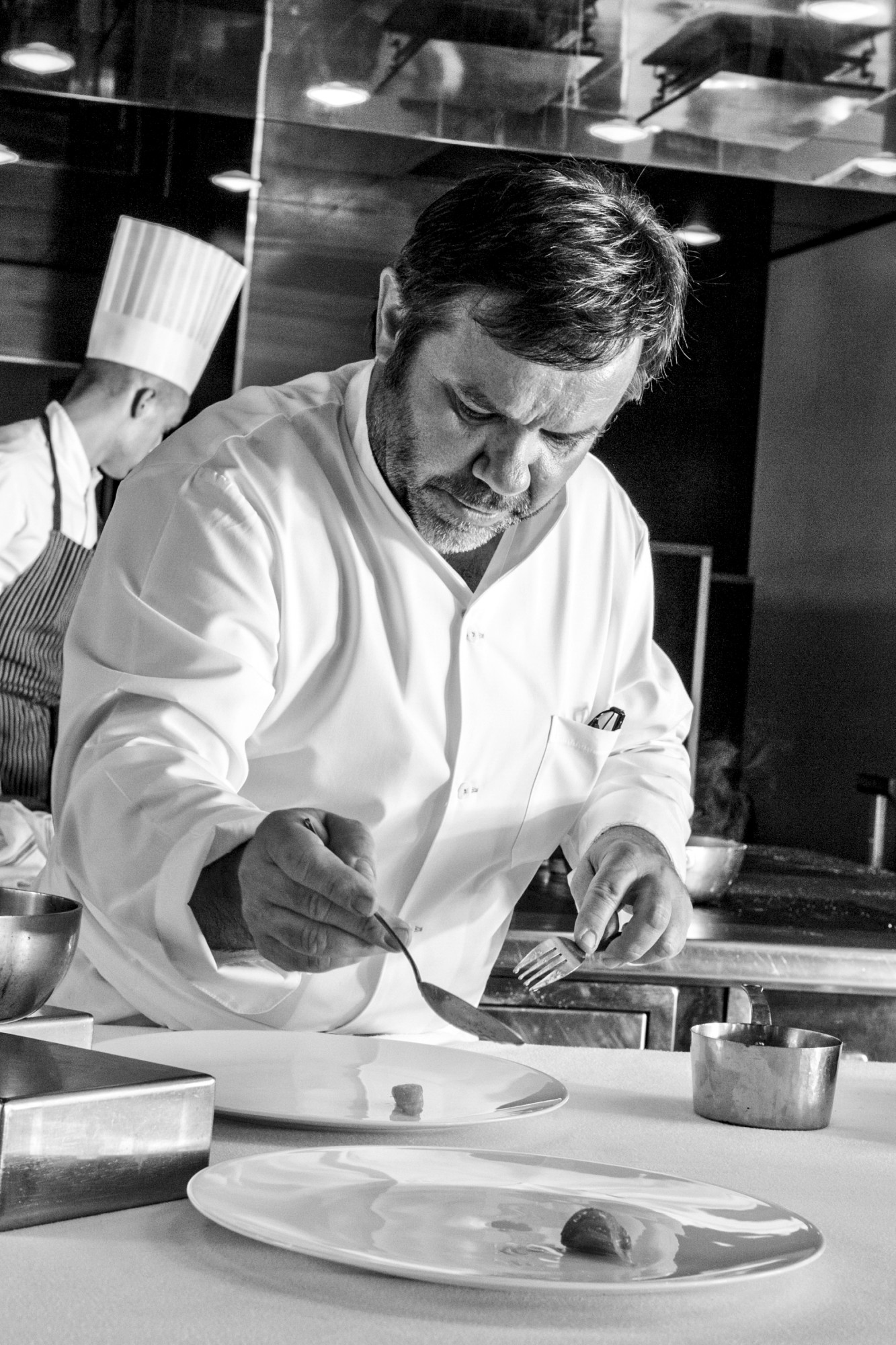 Portrait du chef Michel Troisgros, photographe culinaire par Julien Bouvier